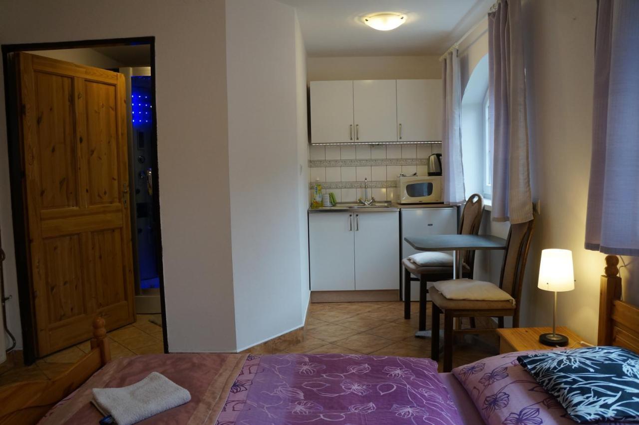 Penzion Kutil Trojanovice Frenštát pod Radhoštěm Exteriör bild